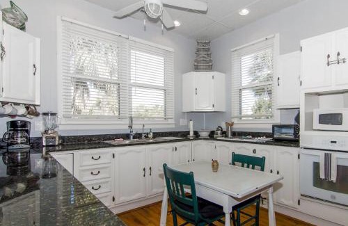 Edisto Island House | Myra's Cottage