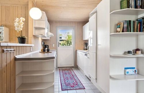 Skodshoved House | "Myriam" - 50m from the sea by Interhome