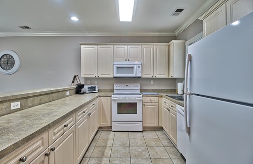 Central Myrtle Beach Condo | Myrtle Beach Paradise