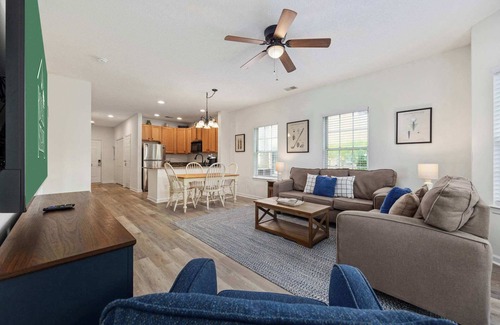 Red Hill Condo | Myrtle Golf Escape at Legends, Pet Friendly, Pool