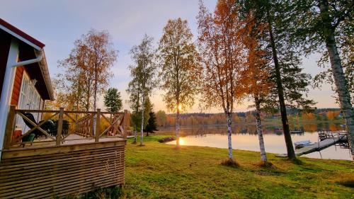 Jarvso House | Mysig stuga med sjötomt, nära Järvsöbacken