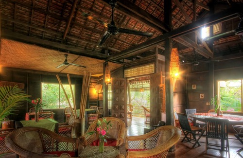 Siem Reap Apartment | Mysteres d'Angkor your lodge with swimming pool in the heart of a large tropical garden ..