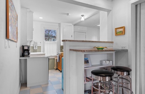Mystic - New London House | Mystic Bungalow. Downtown Mystic