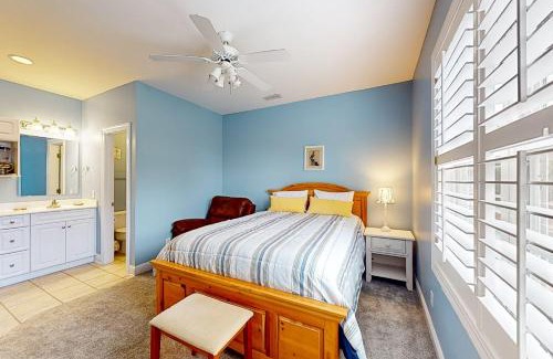 St. James Apartment | Mystic Marina, 204A