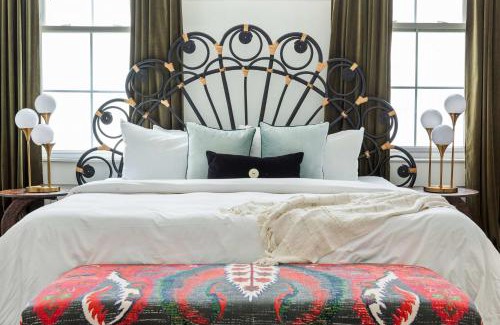 Midtown Apartment | Mystique