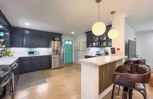 Atlanta House | N. Druid Hills-MidMod Retreat - A. Blank Children's Hosp - 100+ 5 star reviews