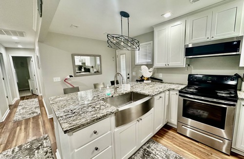 Surfside Beach House | N39 Ocean Lakes.GORGEOUS 2 Bedroom 2 full bath! GOLF CART AVAILABLE!