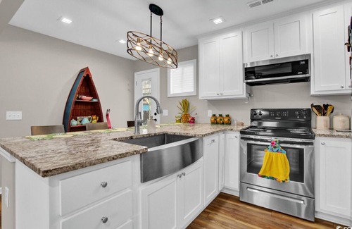 Surfside Beach House | N39 Ocean Lakes.GORGEOUS 2 Bedroom 2 full bath! GOLF CART AVAILABLE!