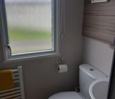 Millom House | Nadia's Lodge Smart TV & Wi-Fi