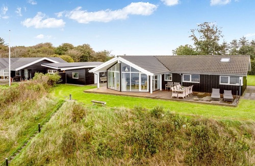 Ronbjerg House | "Næwe" - 10m to the fjord by Interhome