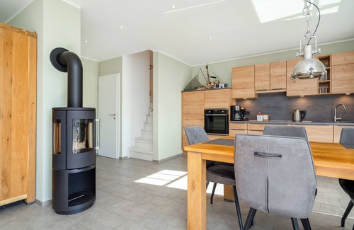 Greetsiel Apartment | Nagelneue und Wunderschöne Ferienwohnung Direkt am Wasser!