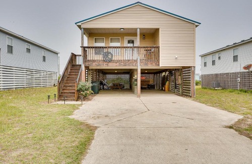 Nags Head House | Nags Head Vacation Rental with Hot Tub Near Beach!