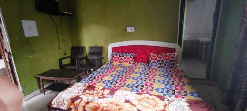 Mandi Hotel | Naina Guest House