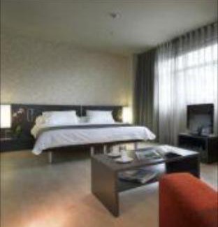 El Parc i la Llacuna del Poblenou Hotel | Naitly Barcelona Poblenou