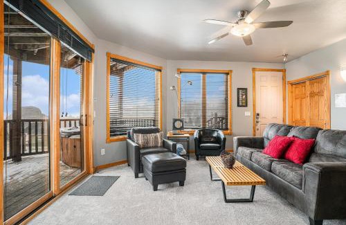Estes Park Apartment | Nakai Peak 41B Condo