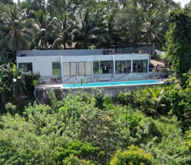 Unawatuna Villa | NAKED Villa
