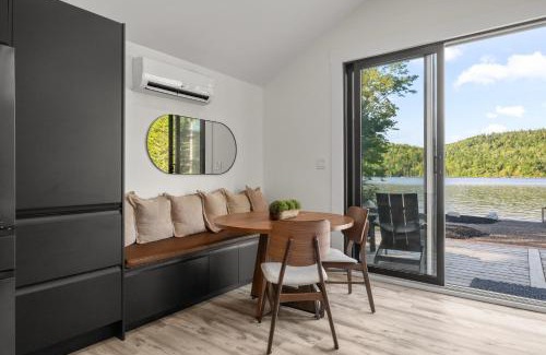 Porters Lake Villa | Nalu Retreat Lakeside Villa
