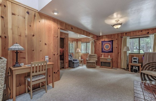 Weed House | Namaste Sulfur Springs House at Healing Waters of Shasta.