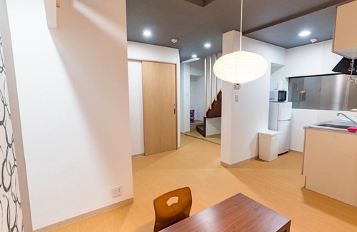 Naniwa House | Namba 1 station 2 minutes direct flight to Kan - BIJOU SUITES NAGOMI/Osaka Ōsaka