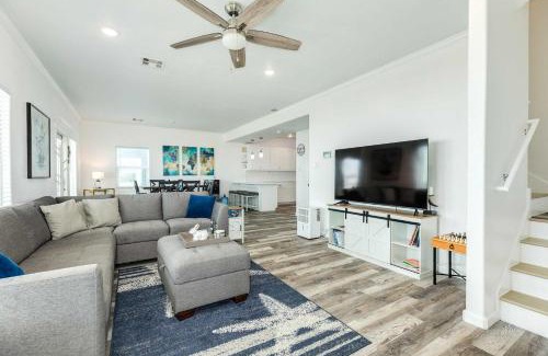 Freeport House | Nana & Pops Beachfront Home - Family Friendly