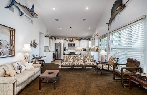 City-by-the Sea House | Nanas Cabana