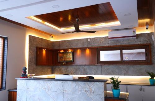 Tirupati Hotel | Nanda Mohan Residency