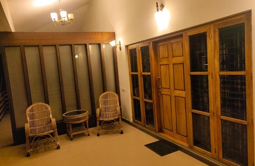 Virarajendrapet House | Nanjaraja palace