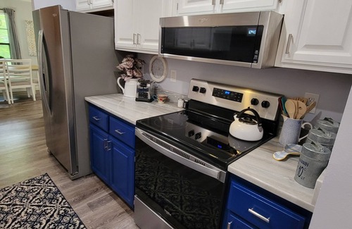 Topton House | Nantahala Lakeview, Wi-fi, Pet friendly*, firepit, pool table, hiking-boating