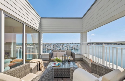 Olpenitz House | Nantucket - 1st row on the water, roof terrace, sauna, fireplace