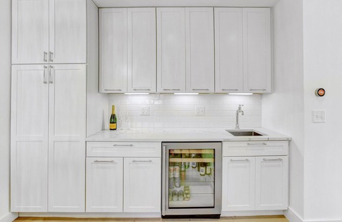 Nantucket Town House | Nantucket Luxury: New Pool & Hot Tub, Upscale Family Comfort