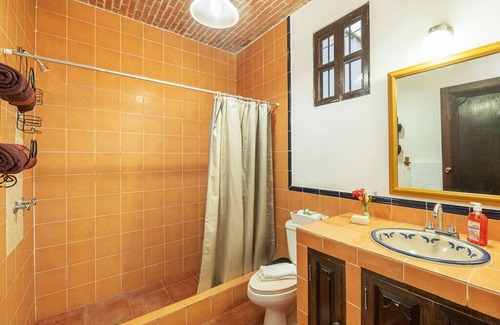 Antigua Guatemala Apartment | nApartment + Room. Netflix/Internet/Central Location