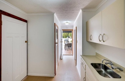 Hospital Hill House | Napier Hilltop Stays - views & outdoor pool!