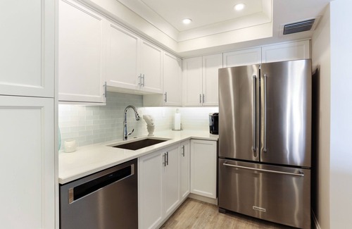 Moorings Condo | Naples Continental Club Beachfront condo!