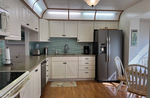 North Naples Condo | Naples - Lovely, quiet one floor villa/condo, west of 41, minutes from beaches