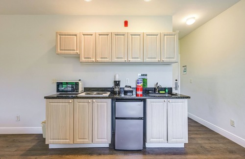 Naples Apartment | Naples Studio Near Everglades w/Marina Access