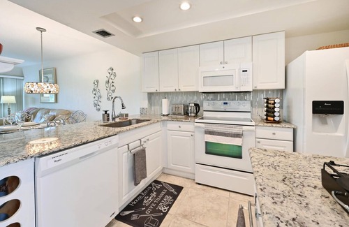 Park Shore Condo | Naples Vacation Rental Condo in Park Shore Resort