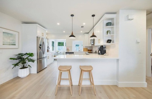 Central Naples House | Naples Zen Retreat with Swim Spa - Close to Beaches and Downtown - Extended Stay