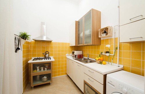 Naples City Centre Apartment | Napoli Centro Suite - Amazing Apartmet in the City Centre | Duomo Area
