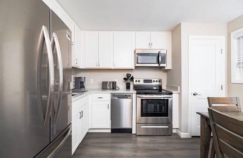 Narragansett Apartment | Narragansett Pier Apartment