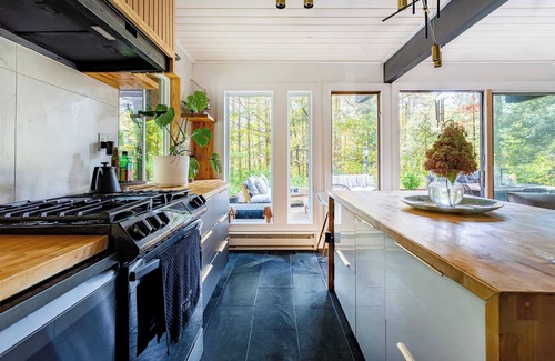 Narrowsburg House | Narrowsburg Chalet: 4 Acres w/PVT Trail to Tusten
