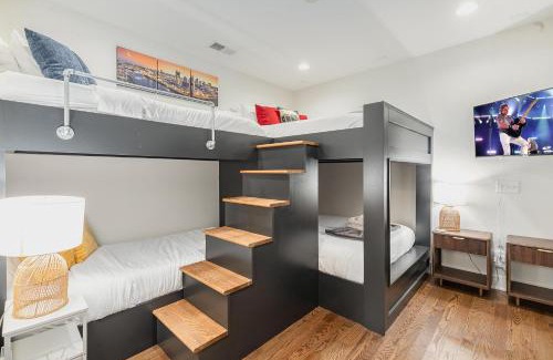Historic Waverly House | Nashville Comfort-Sleeps 10-3 Mins to 12 South