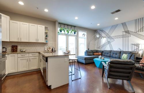 West End Apartment | Nashville Condo - Near Music Row- Private Balcony