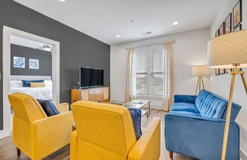 Nashville House | Nashville Cowgirl by Barclé