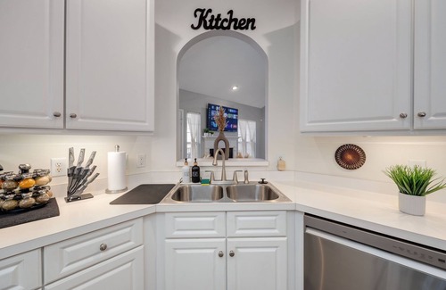 Nashville House | Nashville Getaway: Spacious & Family Friendly - Book With Us Today!