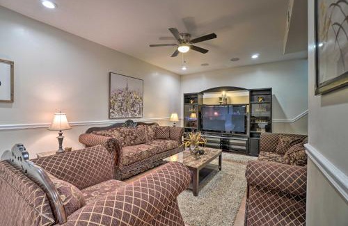 Barclay Drive House | Nashville Home with Seasonal Pool Less Than 5 Mi to Dtwn!