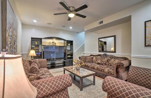 Barclay Drive House | Nashville Home with Seasonal Pool Less Than 5 Mi to Dtwn!