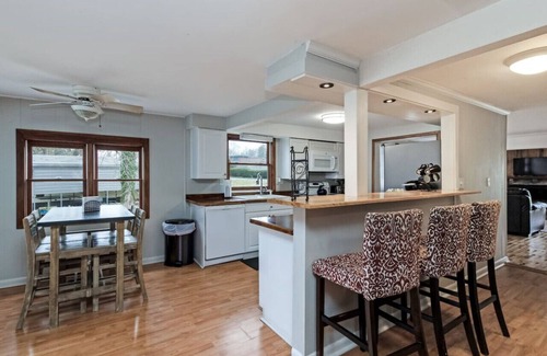 Mount Juliet House | Nashville Lakehouse on Old Hickory, Two Foot Cove!