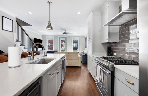 Eighth Avenue House | Nashville To the Nines