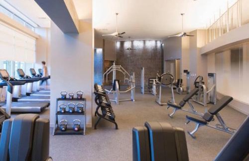 Aurora Highlands Apartment | National at Pentagon