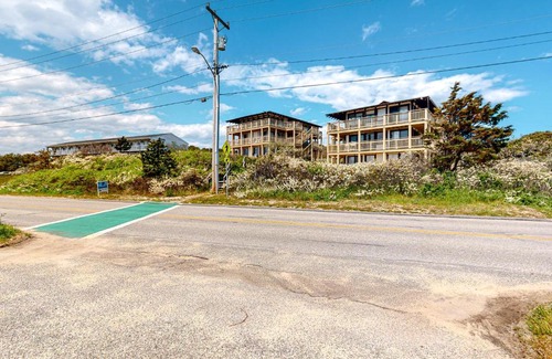 North Truro Hotel | National Seashore Studio